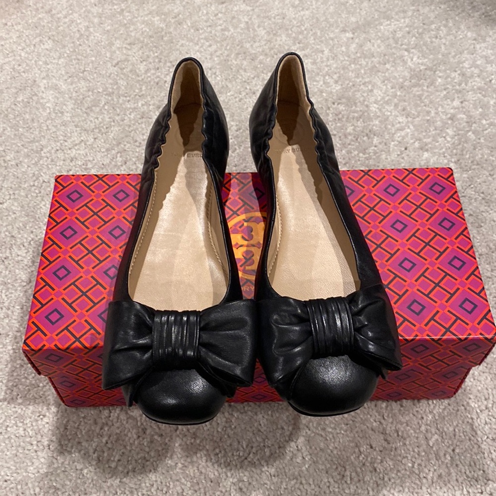 NWT Tory Burch Divine Bow flat